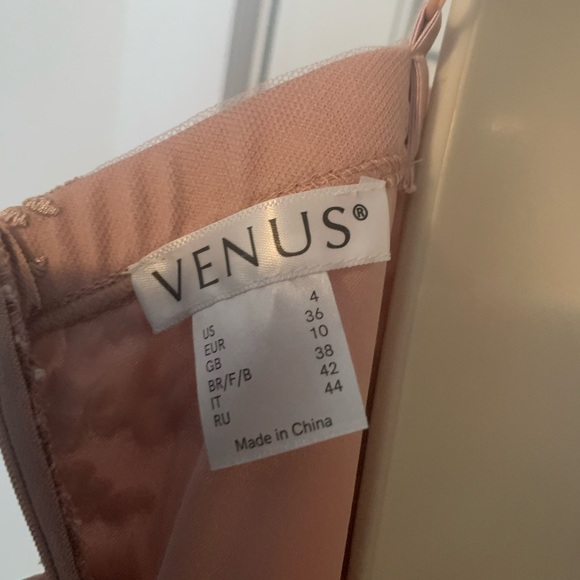 Venus size 4 dress (blush color) - Picture 3 of 6